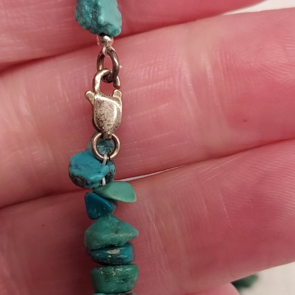 Silpada puffy sterling cross on Turquoise chip necklace w sterling lobster clasp - Picture 6 of 9